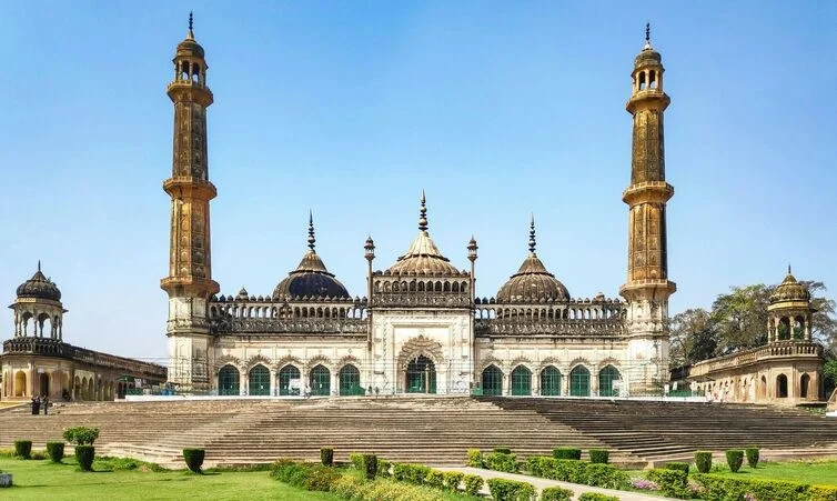 The Nawabi monuments of historic Lucknow